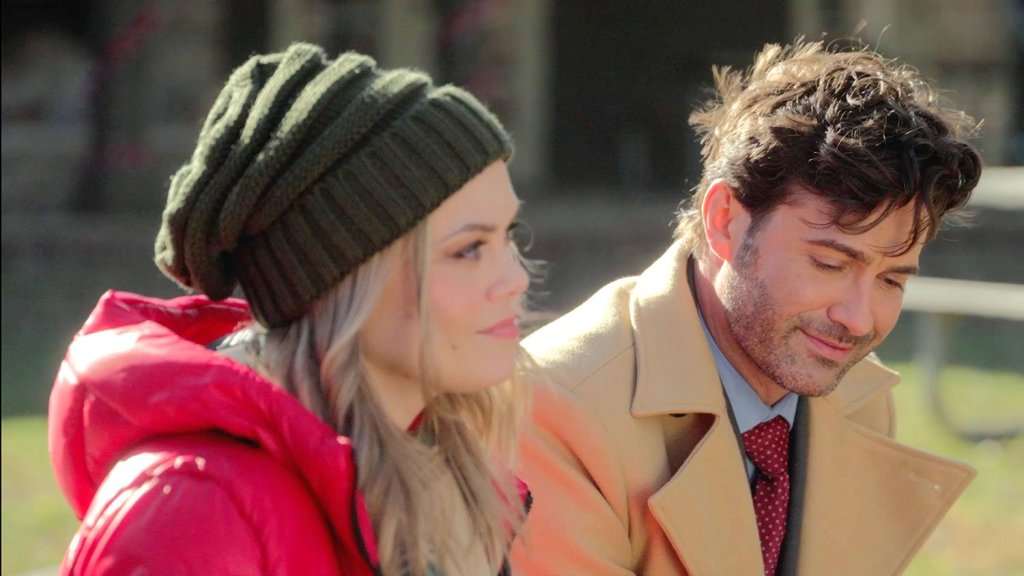 Saving the Christmas Ranch [UPtv]