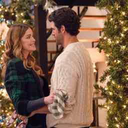 A Christmas Cookbook [Lifetime]